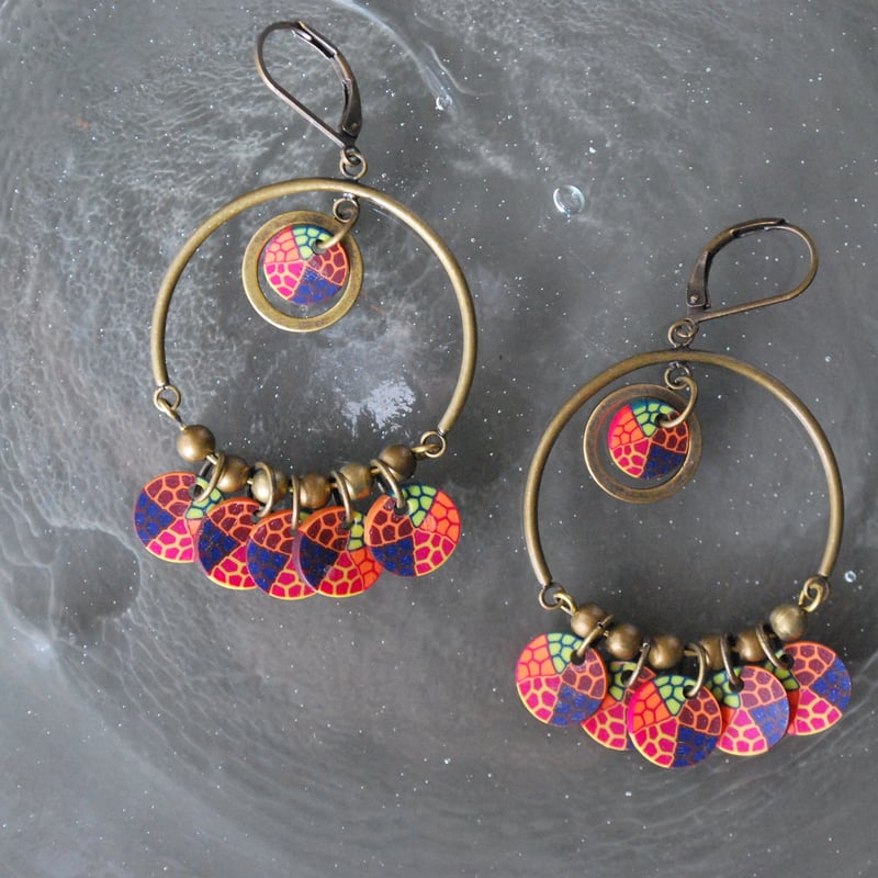 じゃらじゃら大ぶりピアス・イヤリング カラフル 個性的 | macree