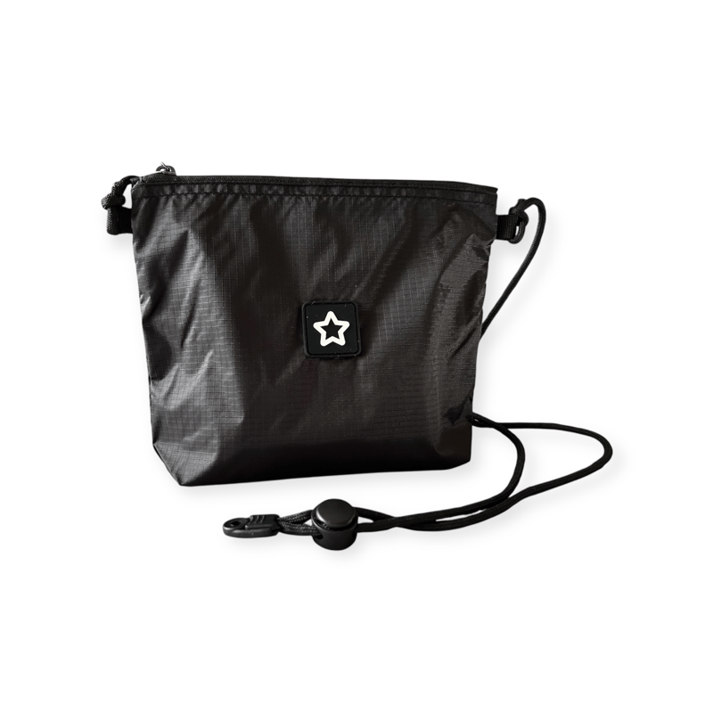 Bz Unite02 ブラックナイロンサコッシュ 02｜GOODS ゲーム・おもちゃ・グッズ Bz Unite02 ブラック