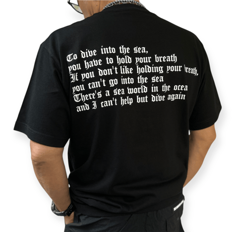 dive logo T-shirt