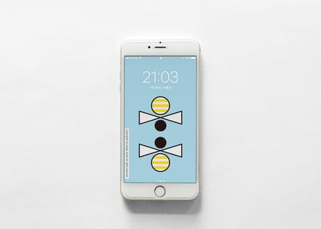 iPhone用壁紙 _ August_Bee