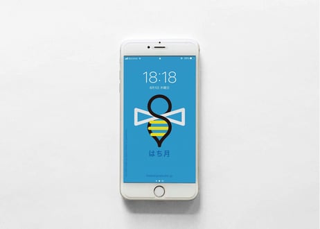 iPhone 用壁紙 _ AUGUST-はち