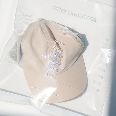<COMESANDGOES> 6 PANELS CAP WITH YALE TRAC TEAM LOGO [ CREAM BEIGE ]