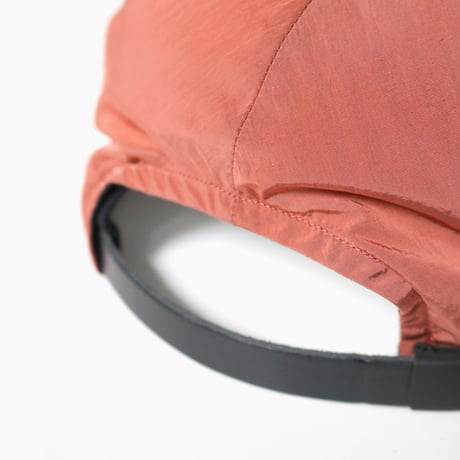 <COMESANDGOES> LIGHT NYLON BIG BRIM CAP - Pink