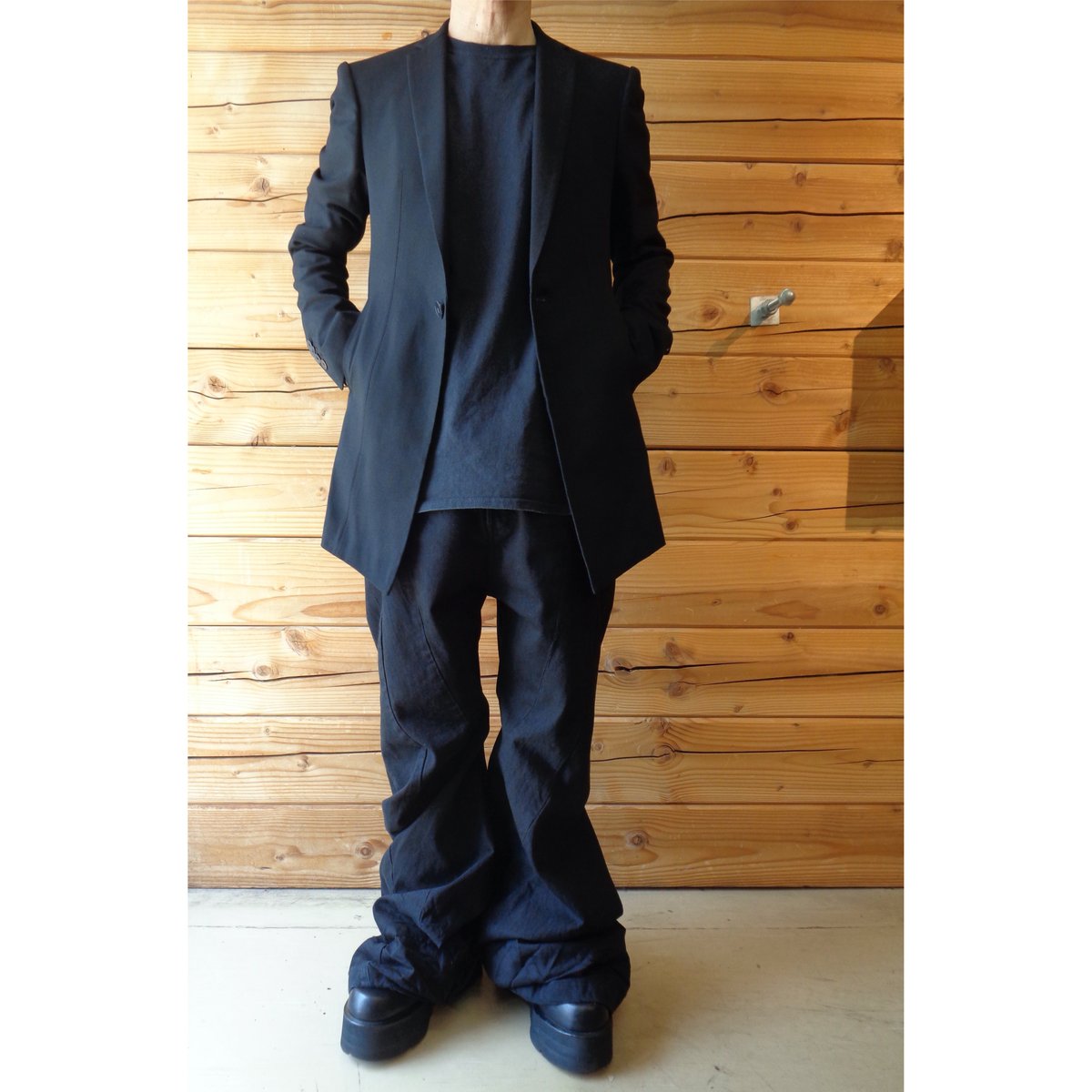 【土日出品/最終値下げ】JULIUS テーラードジャケット 617JAM1 JULIUS / 917JAM1 / ウールビスコーステーラードジャケット | VIBE NA