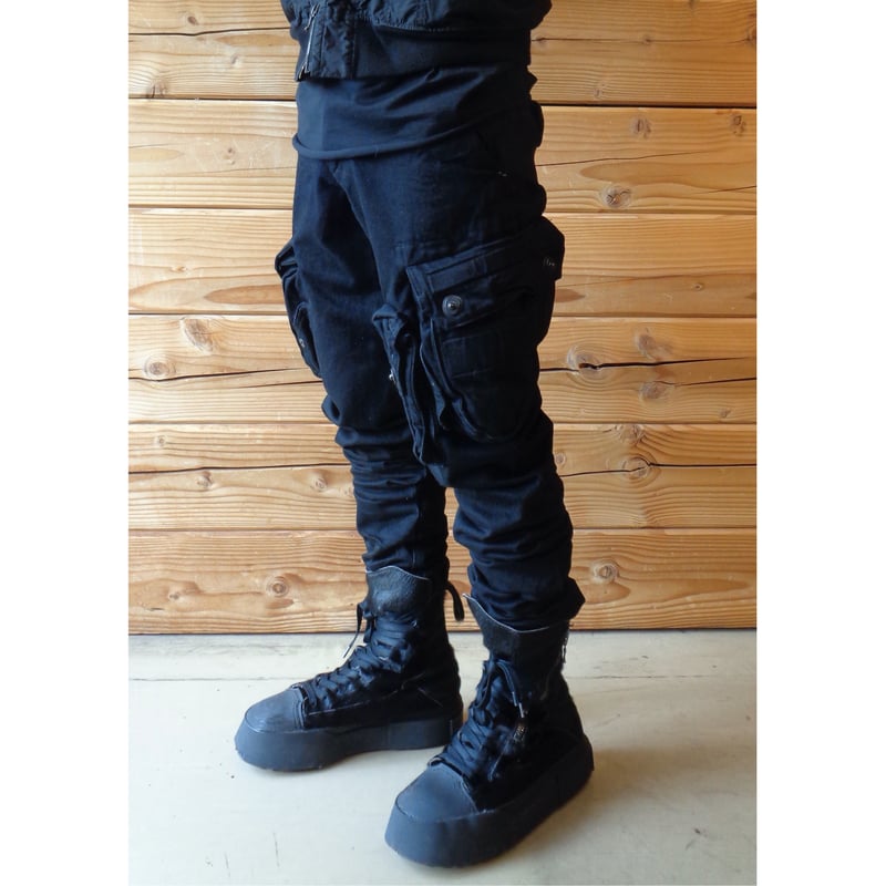 2010SS ユリウス ガスマスク ナロークロップド パンツ / 黒 838PAM1-BLACK / ニットデニムガスマスクカーゴパンツ – JULIUS