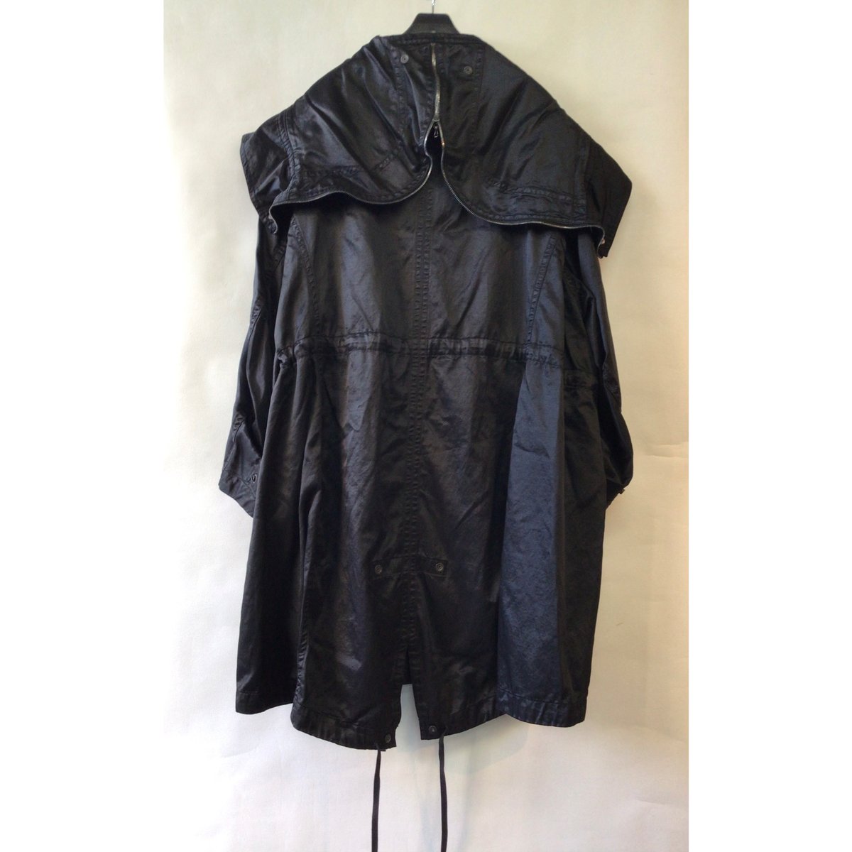 JULIUS / 927COM1 / スラブサテンモッズコート | VIBE NAGANO