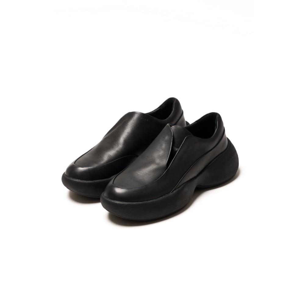 VEIN / VA52-351 / SMOOTH LEATHER OVAL SOLE TRAI
