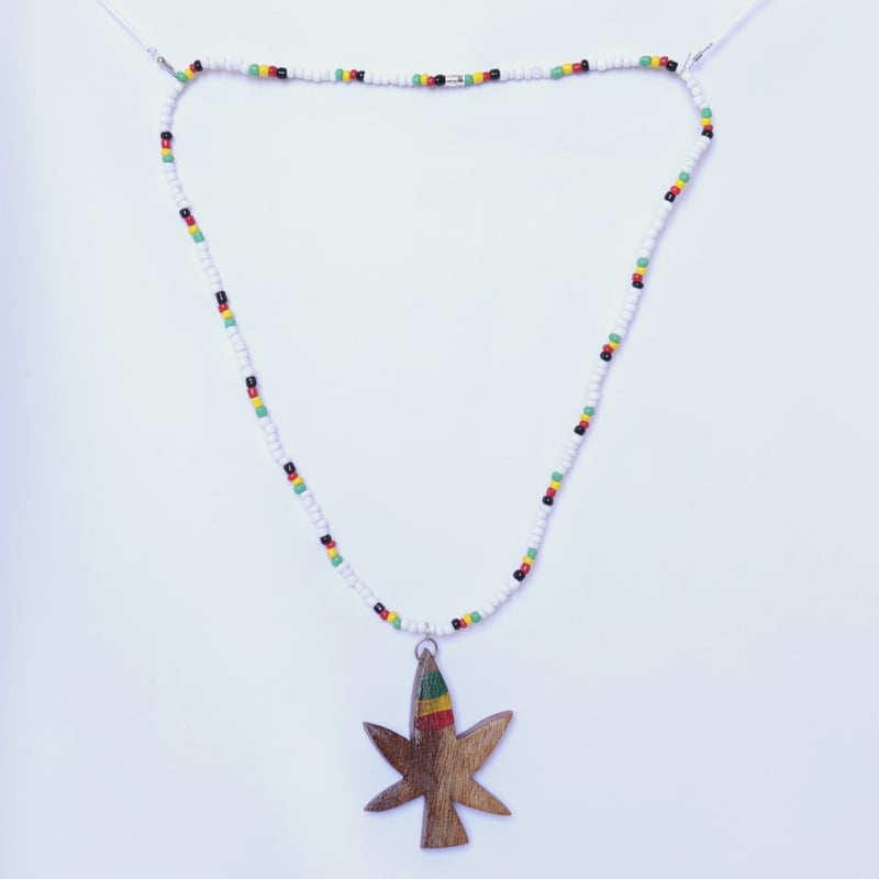 ⚪︎JA直輸入 木彫りネックレス Ganja | レゲエとジャマイカグッズ