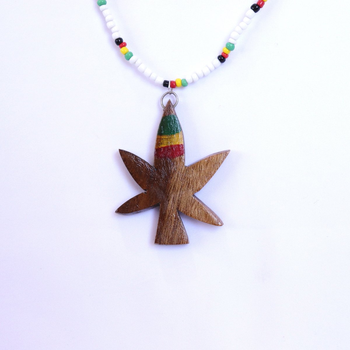 ⚪︎JA直輸入 木彫りネックレス Ganja | レゲエとジャマイカグッズ