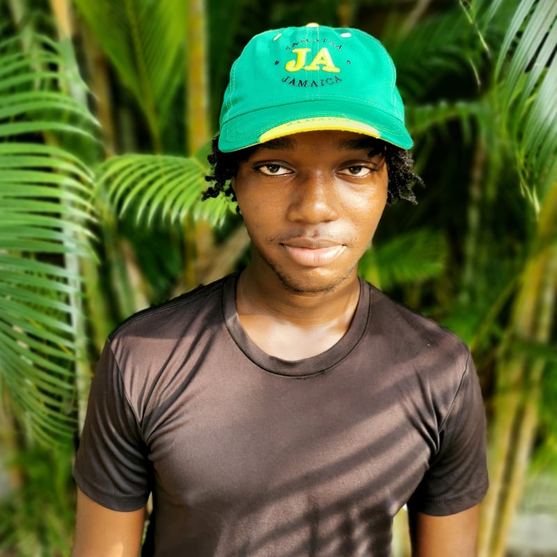 ウールREGGAE BOYZ フットサルシューズ　ジャマイカ　レゲエ hqdefault.jpg