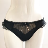Chasney Beauty  ショーツ　Mサイズ
