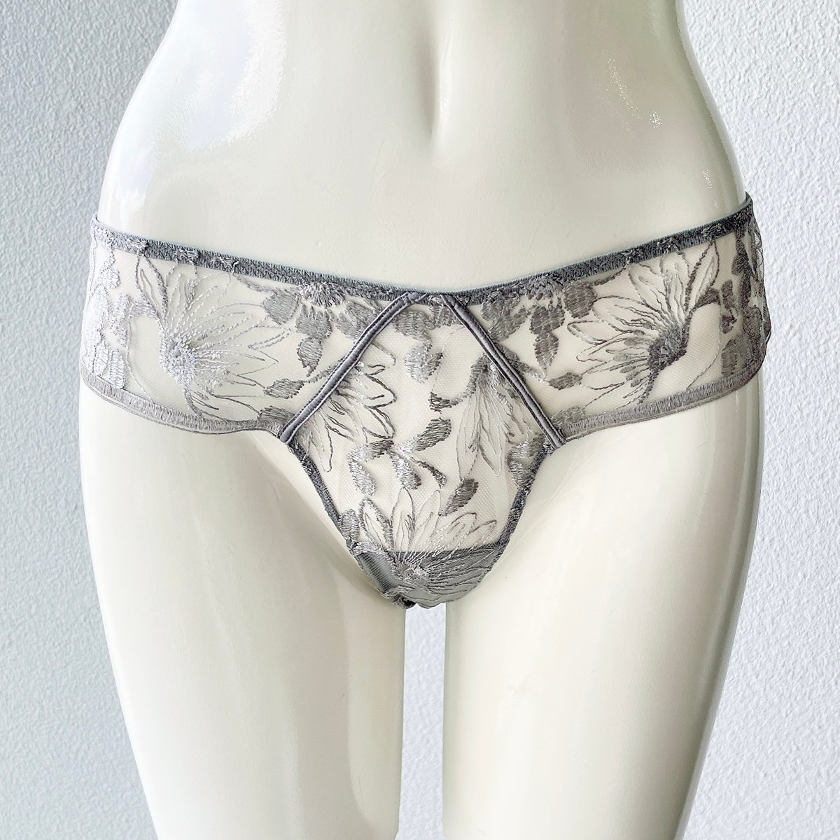 ANDRES SARDA ブラジャー＆タンガ カラー/シルバー | Lingerie Bou 