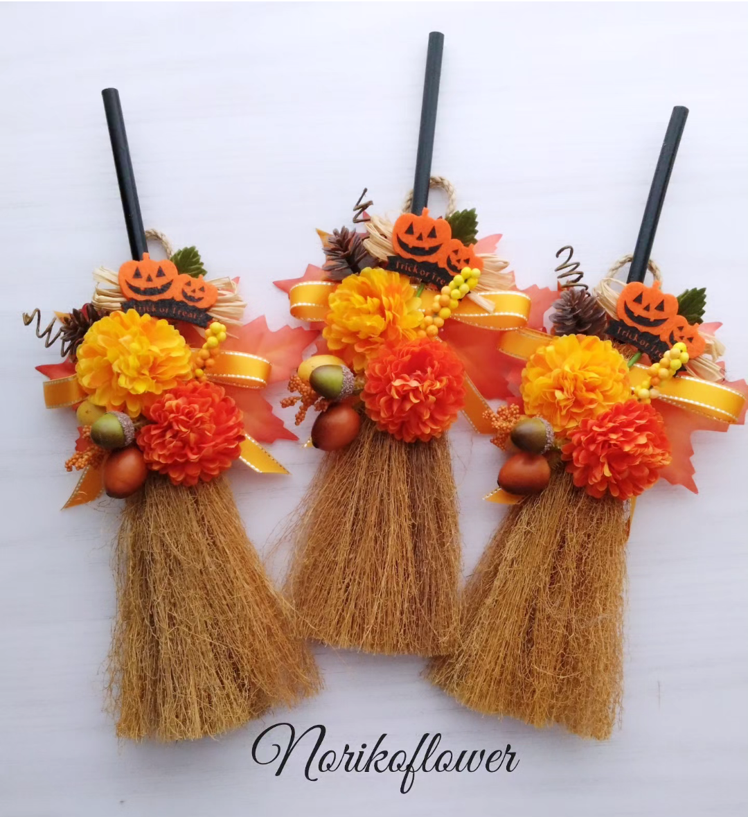 ハロウィン箒アレンジ ハロウィン飾り ハロウィン壁飾り 30㎝ | Noriko  