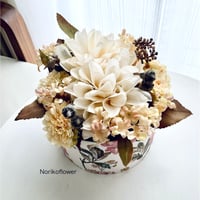 アンティークカラーフラワーアレンジメント　クリームベージュ　アーティフィシャルフラワー　ボックスアレンジメント