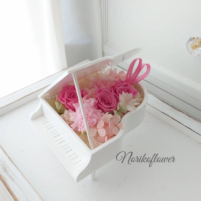 グランド ピアノ アレンジ ピンク ローズ カーネーション プリザーブド