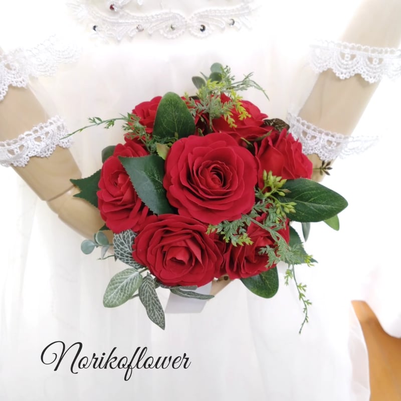 赤いバラのクラッチブーケ ウェディングブーケ アーティフィシャル