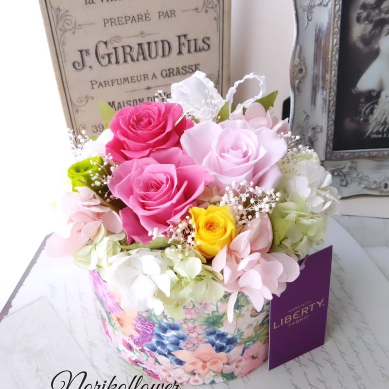 プリザーブドフラワーアレンジメント 〜Carino〜 クリアケース付き