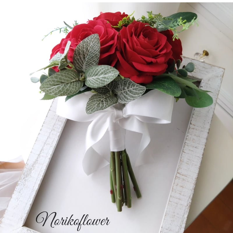 赤いバラのクラッチブーケ ウェディングブーケ アーティフィシャル