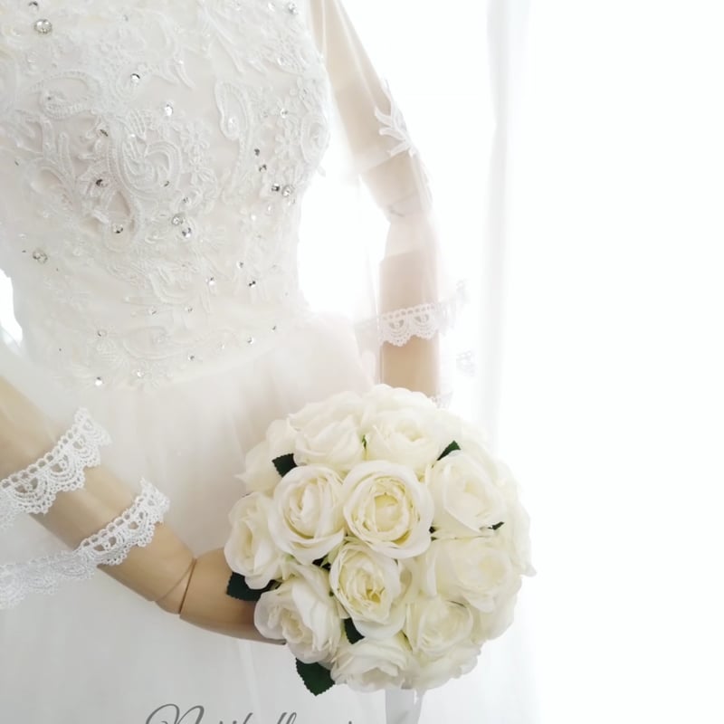 ウェディングブーケ ラウンド 結婚式 アーティフィシャルフラワー ホワイト系 美品＊ ホワイト ラウンド ブーケ アーティシャルフラワー