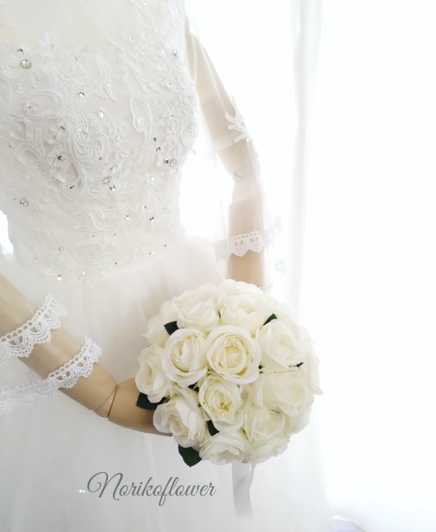 ウェディングブーケ ラウンド 結婚式 アーティフィシャルフラワー ホワイト系 美品＊ ホワイト ラウンド ブーケ アーティシャルフラワー