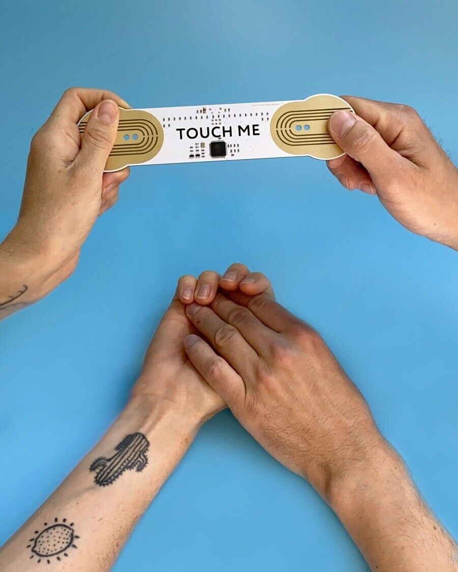 TOUCH ME playtronica セット Playtron & TouchMe｜人や水、花で音を奏でる「魔法の楽器」(By