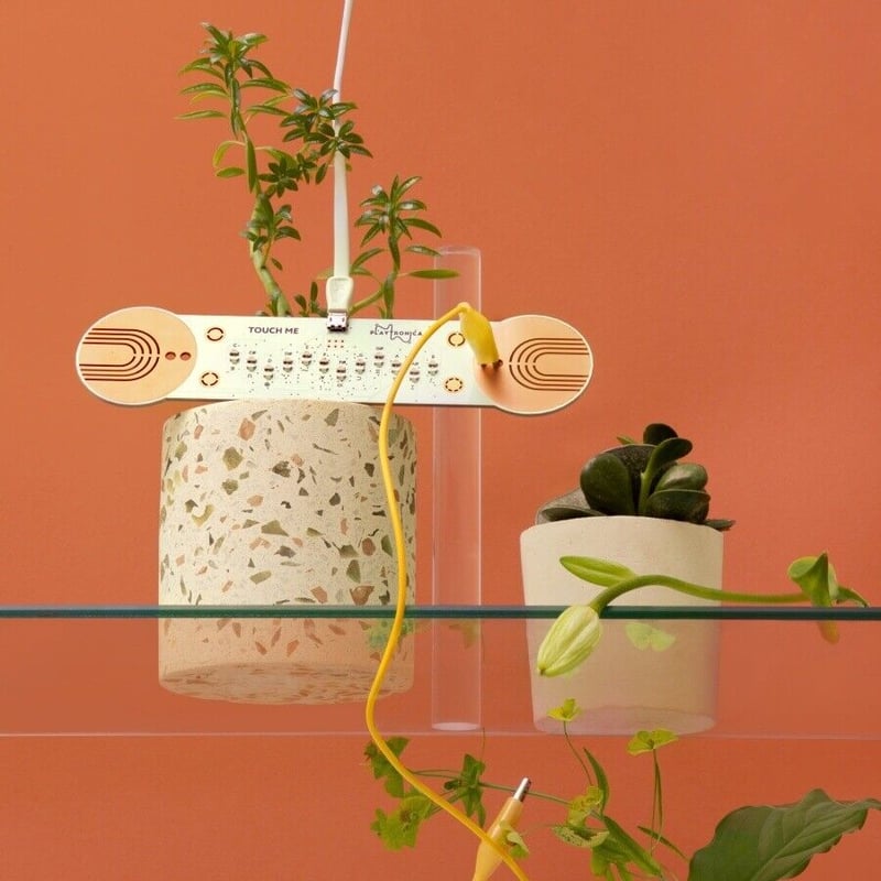 MIDIコントローラー TouchMe | SENARAMP（店舗は予約制。ミニランプは