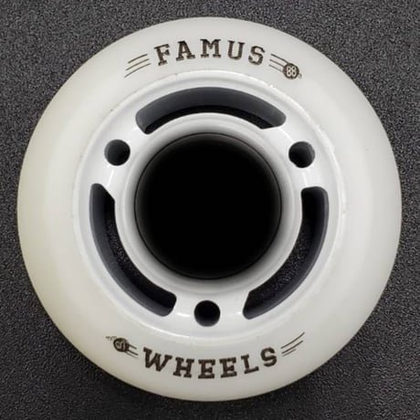 FAMUS Wheels  4個セット