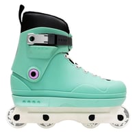 THEM 909 CHIHIRO AZUMA PRO SKATES