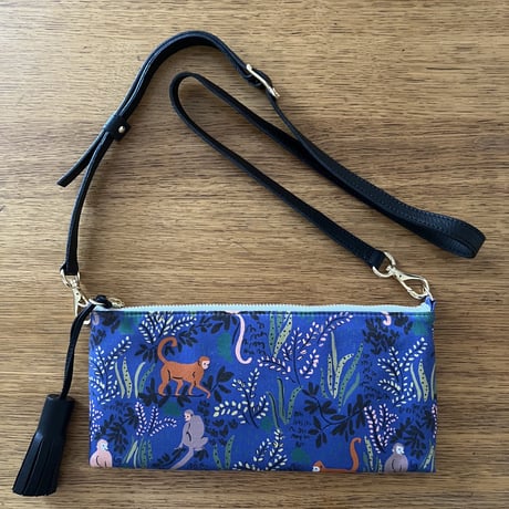ショルダーウォレット 1秒ショルダーwallet』 Makuake（マクアケ）にて数量限定先行予約販売
