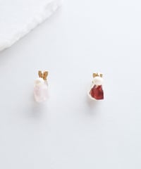 TOW EARRING