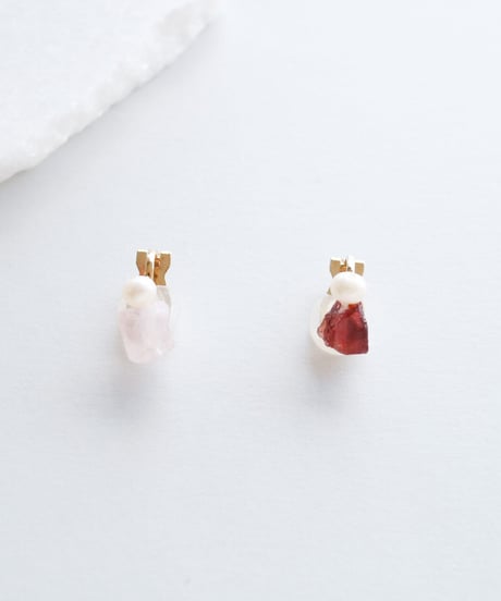 TOW EARRING
