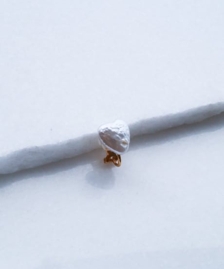 HEART PEARL STAD EARRING
