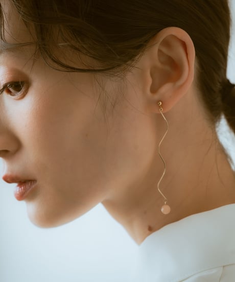 NYOLO EARRING