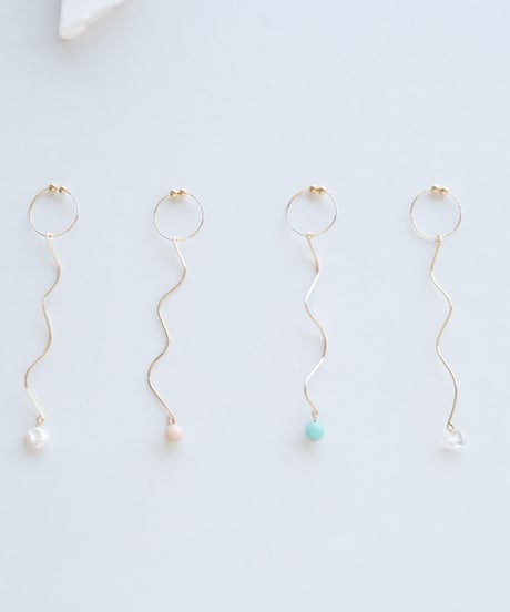 NYOLO EARRING