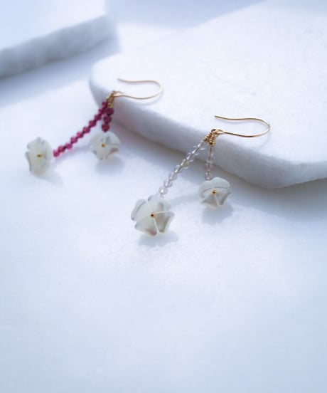 SOA earring Pearl