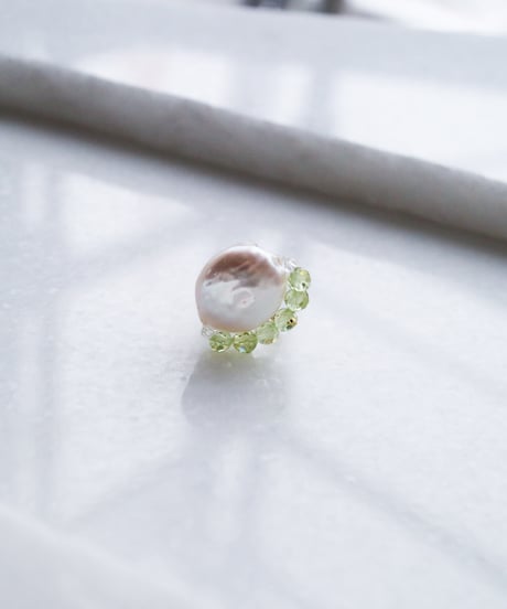CHIC PEARL EARRING