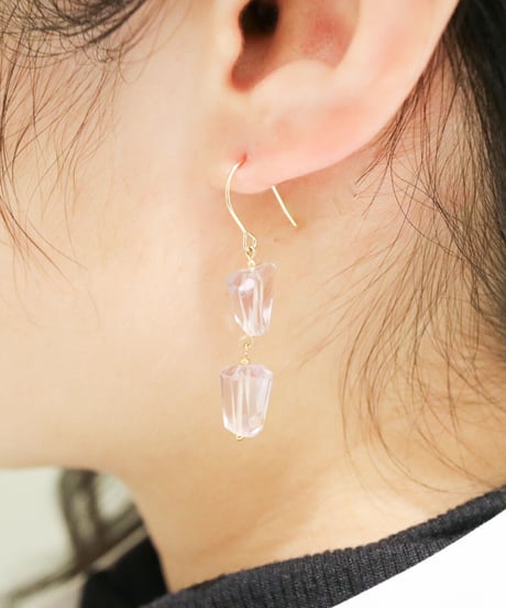 HQ TWO PIERCE