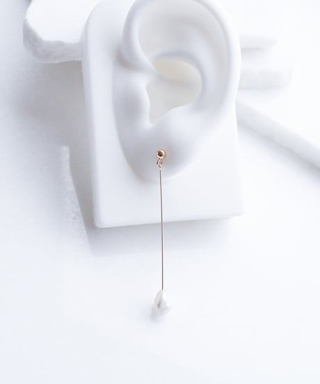 PEARL DROP PIERCE ONE