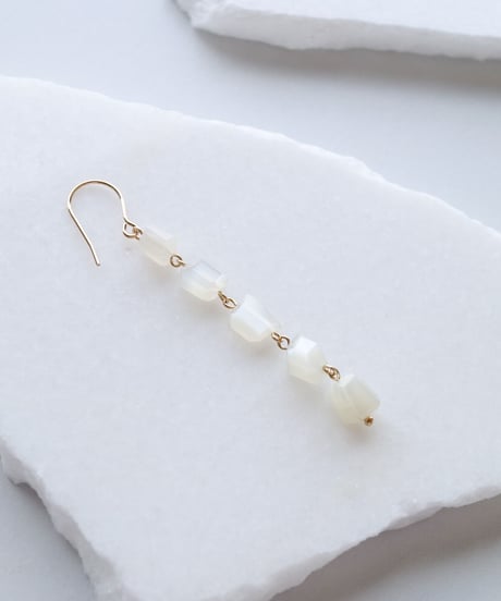 HQ FIVE PIERCE MOONSTONE