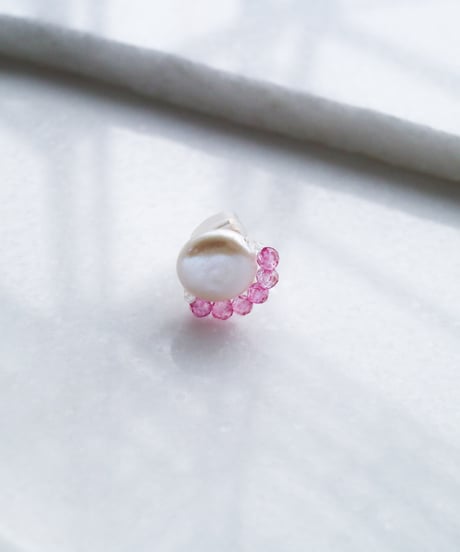 CHIC PEARL EARRING