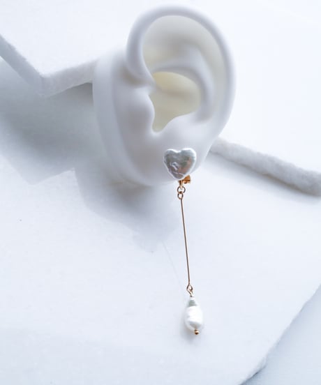 HEART PEARL FLOW EARRING