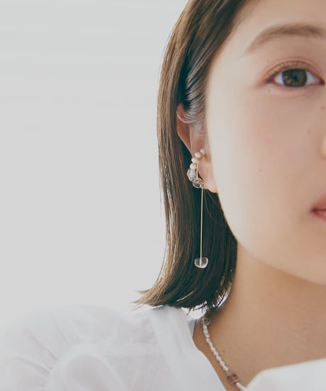 DROP EARRING ONE
