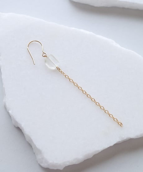 HQ CHAIN PIERCE MOONSTONE