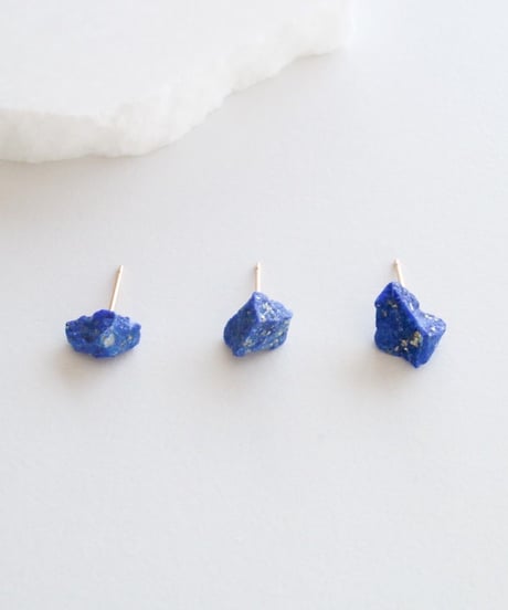 GEM PIERCE LAPIS LAZULI