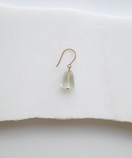 HQ ONE PIERCE