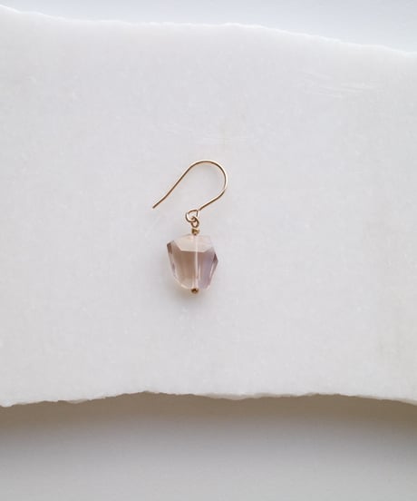 HQ ONE PIERCE