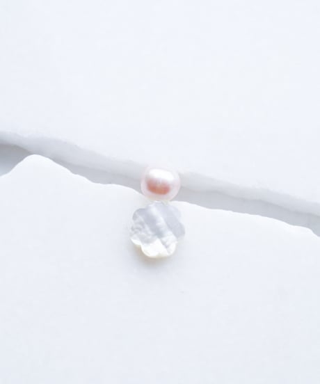 PEARL FLOWER PIERCE
