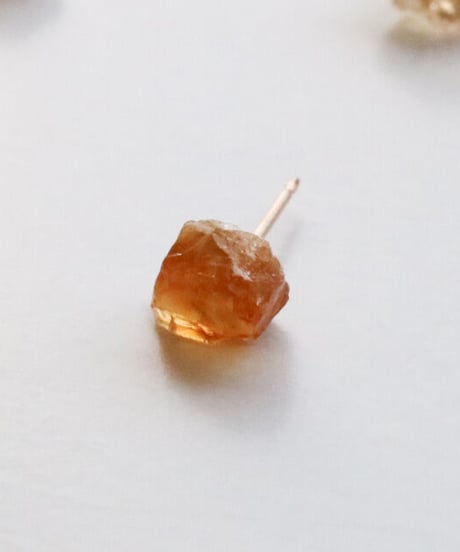 GEM PIERCE CITRINE