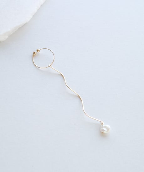 NYOLO EARRING