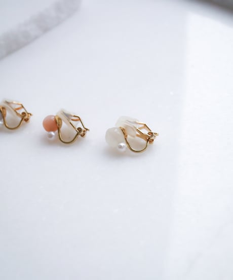 GRAPE MARU EARRING